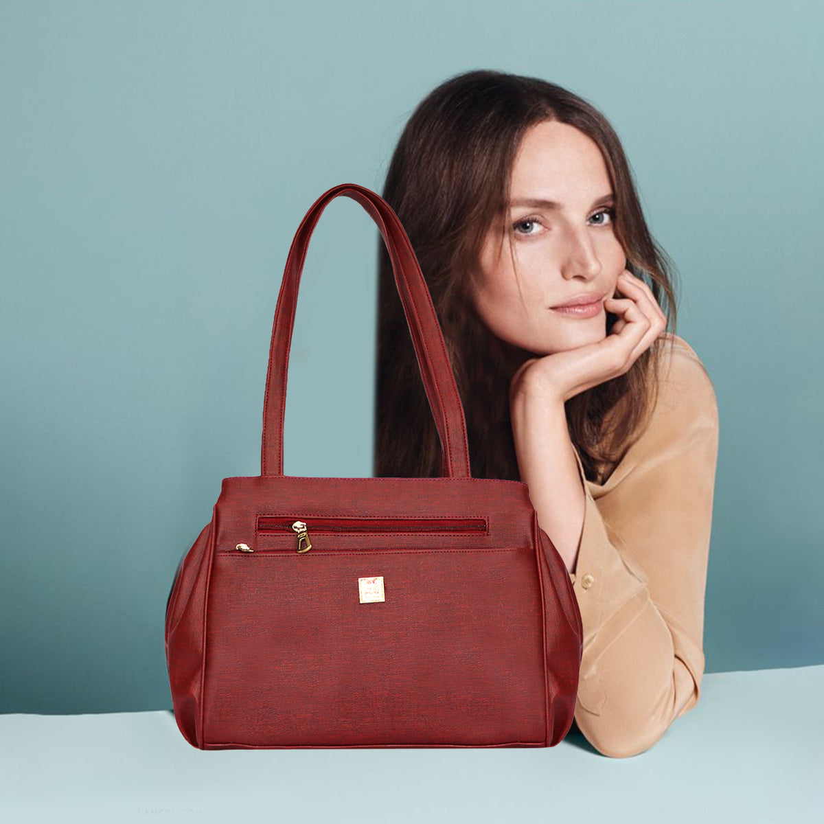 Maple Aura Handbag – Stylish & Spacious for Everyday Elegance