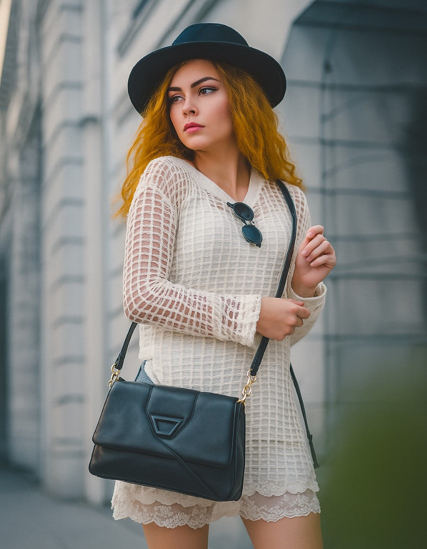 Luxe Quilted Chain Shoulder Bag