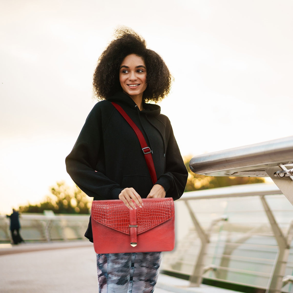 Croc Texture PU Leather Crossbody Bag