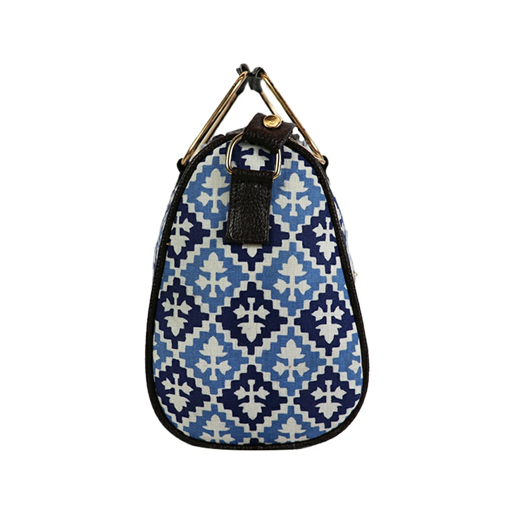 Women Red Printed Duffle Handbag with Sling Strap & Metal Handle – Travel & Everyday Stylish Bag