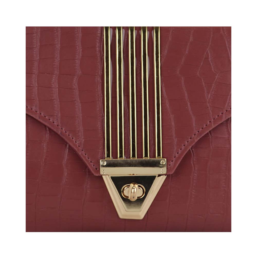 Texture Clutch Sling Bag with Gold Chain Strap Party clutch