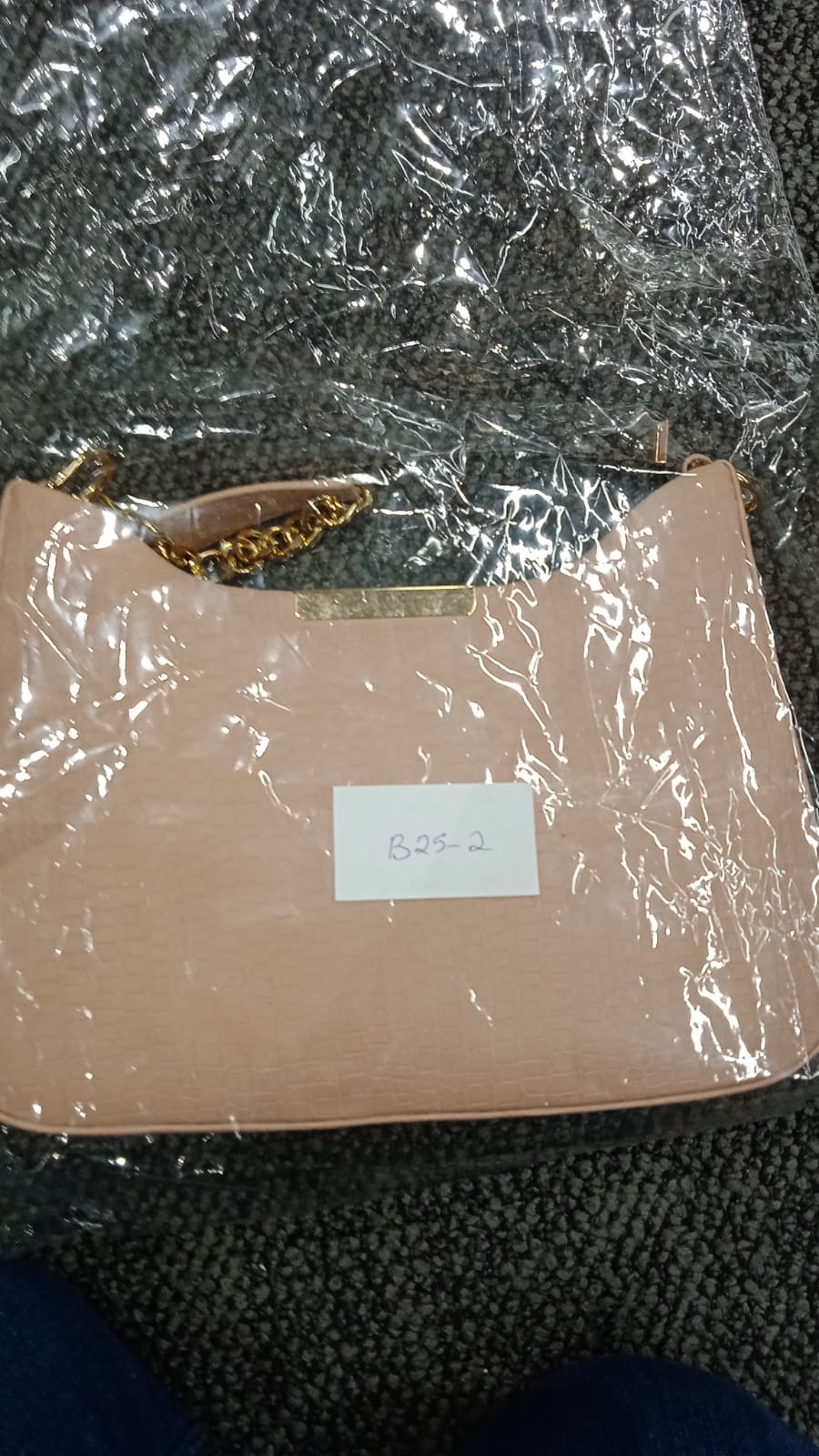 Texture Sling Bag with Gold Chain Strap