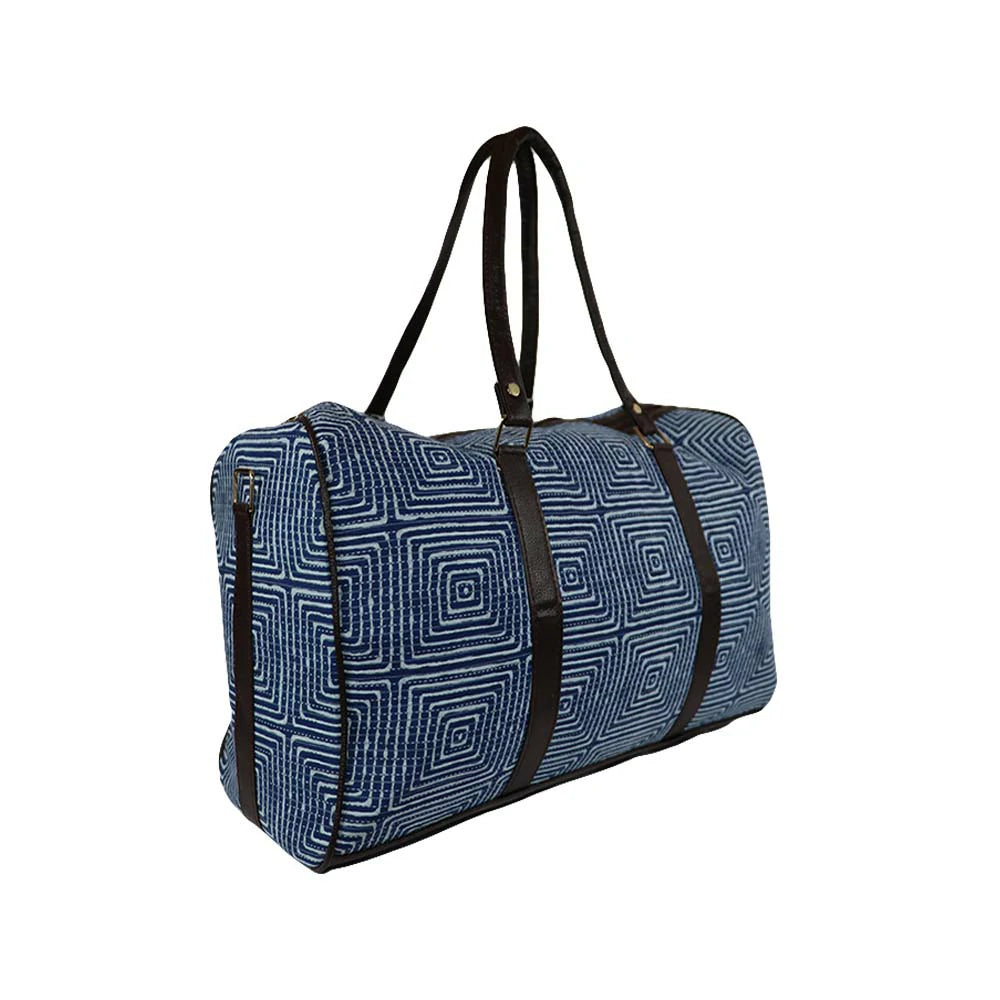 Travel Duffle Bag for Women | Spacious Weekend Bag with Shoulder Strap